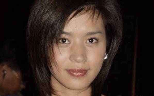 从小不喜欢演艺事业,一次机会改变了命运,如今却很少出现_丹宁_父母