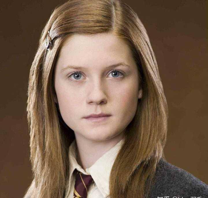《哈利·波特》的选角是不是让人毫无违和感,为什么?_卢娜_金妮_漂亮