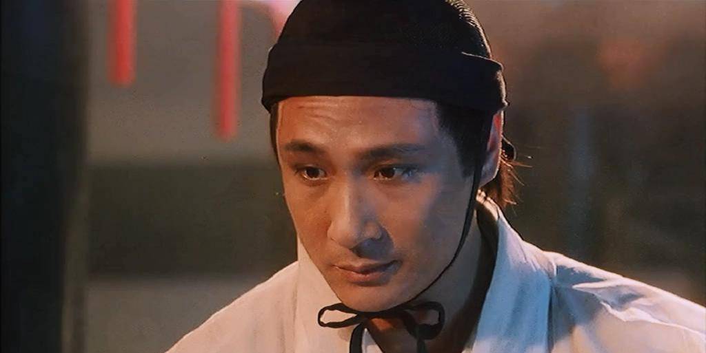 1992年曾志伟执导的古装电影《绝代双骄》,吴镇宇扮演了反派江玉郎一