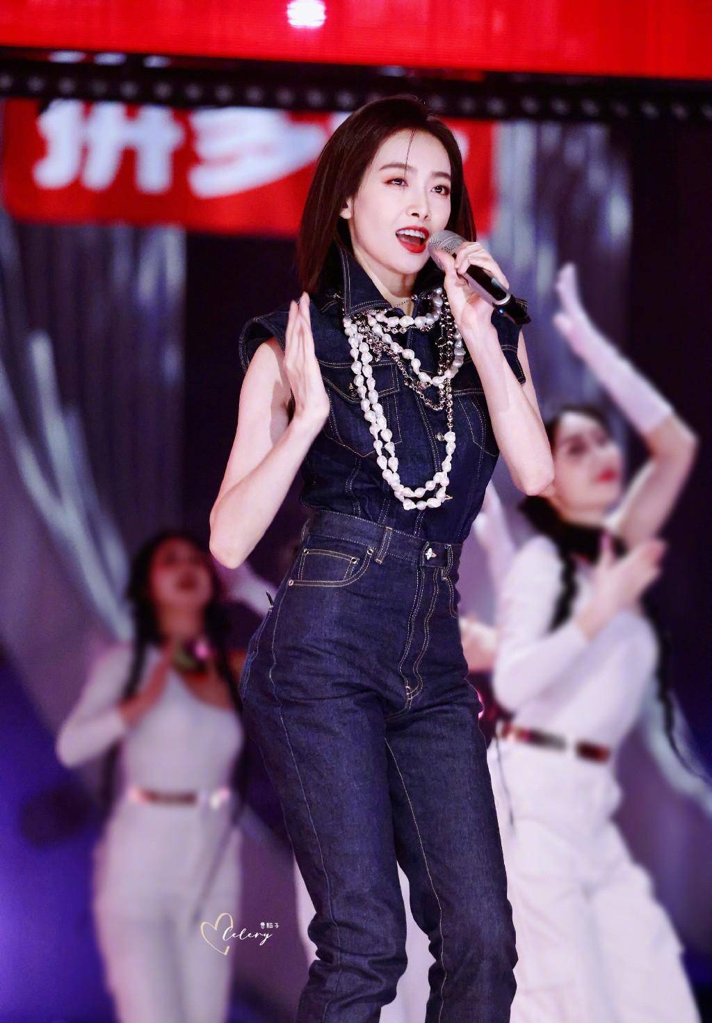 好久不见的唱跳舞台宋茜!姐好拽,dance break好有力量_功底_舞蹈_漂亮