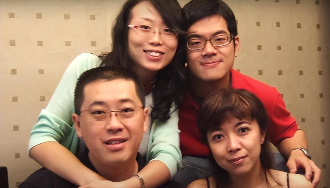 台湾80后夫妇10年狂生6个娃,公婆:求求你们不要再生了_郭诗薇_许弘勋