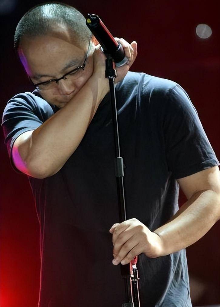 从"摇滚歌王"到"流浪歌手",窦唯到底经历了什么?_王菲_音乐_黑豹乐队