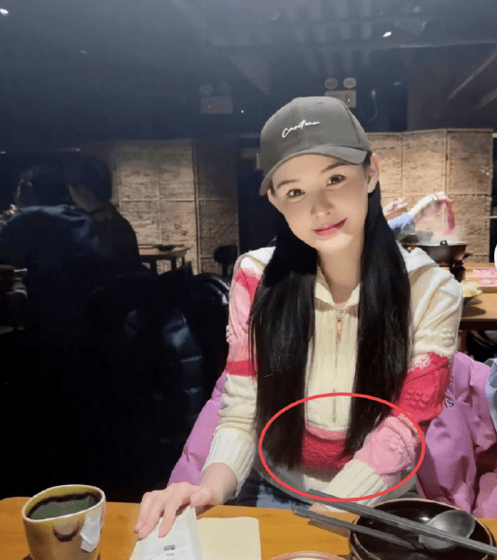 张颖颖晒照疑怀孕 张兰回复网友留言评女方为"臭虫"_小菲_兰姐_动态