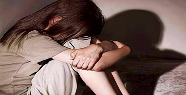 回顾绫濑水泥杀人案:19岁少女遭上百次强暴,被玩弄致死_宫野裕_魔鬼