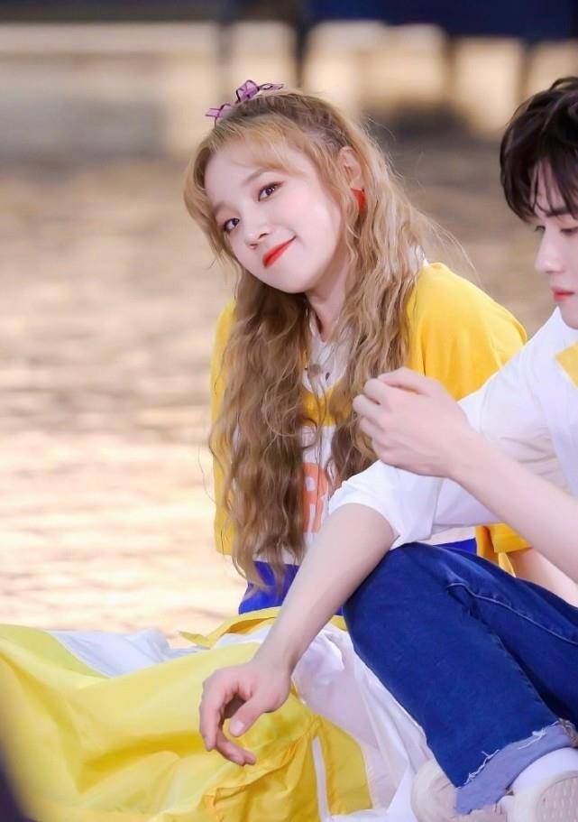 宋雨琦惊现《奔跑吧》,出场方式令人心疼,粉丝忍不住回放10遍_lucas