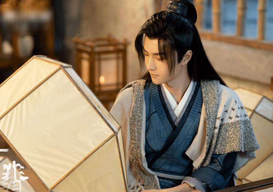 《有翡》这部影视剧的预告,估计大家都要看腻了,这部剧从四月底杀青