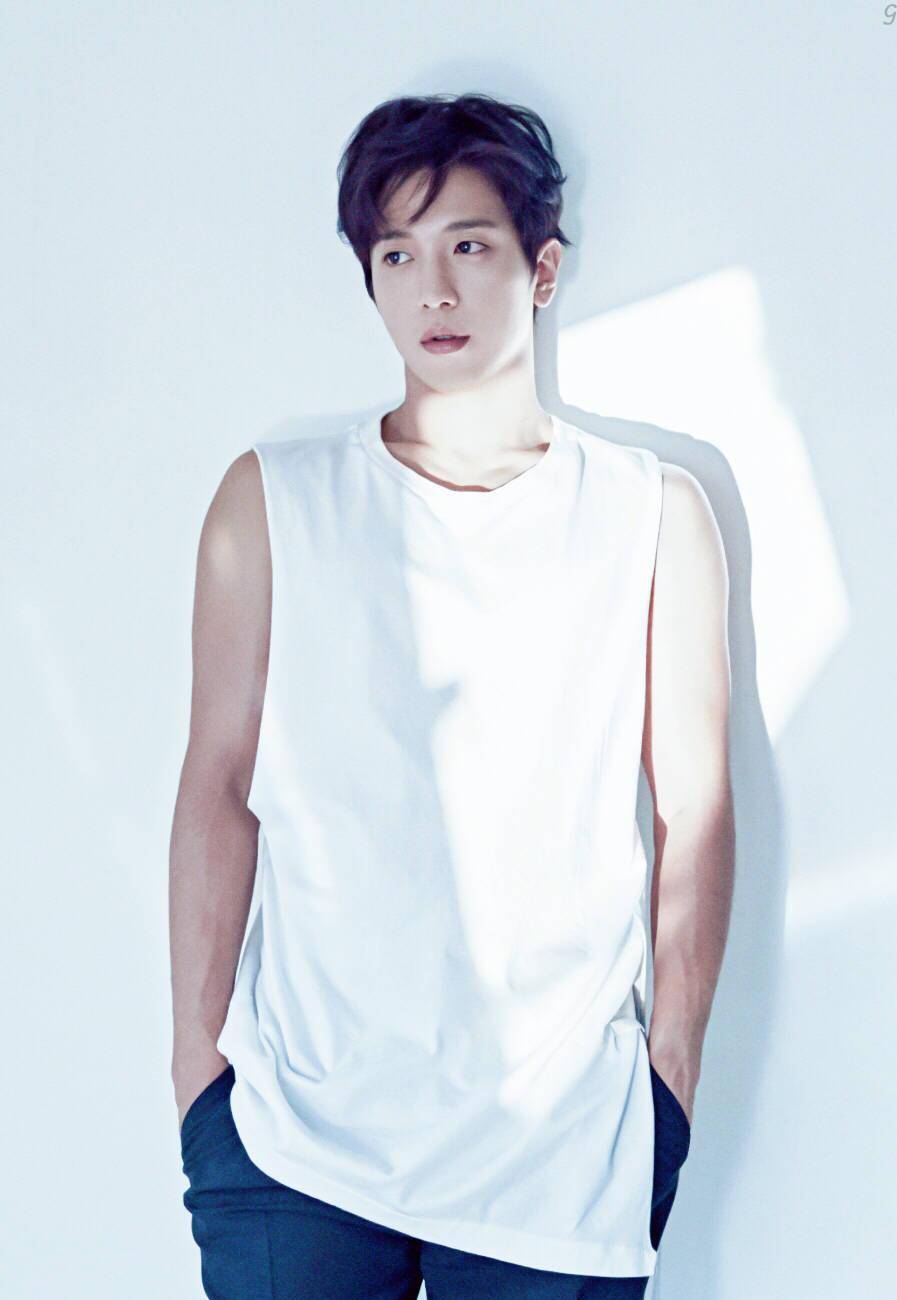 郑容和_帅哥_标准