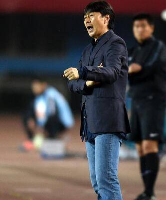 所以贾秀全在建业下课没多长时间,足协