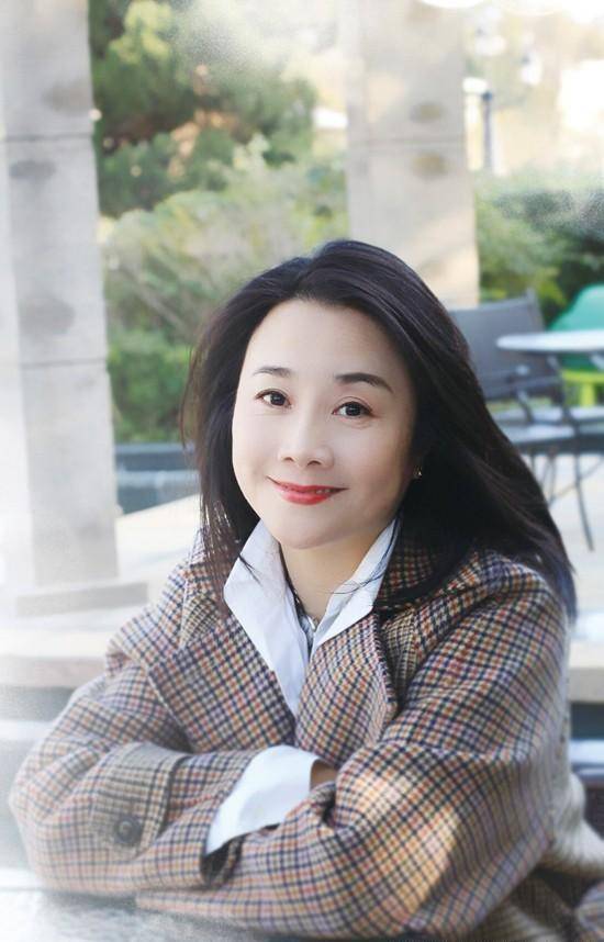 《正青春》编剧陈岚:好演员是赋予角色灵魂的关键_殷桃_双女主_热播