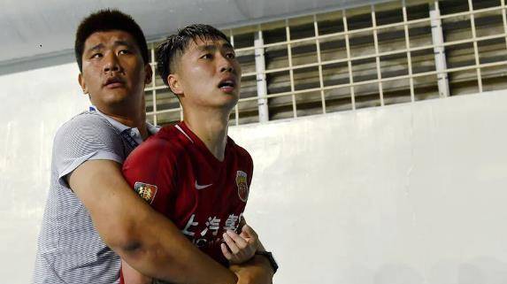 上港终于要甩掉一个高薪包袱,表现已征服新东家,曾是当打国脚_傅欢