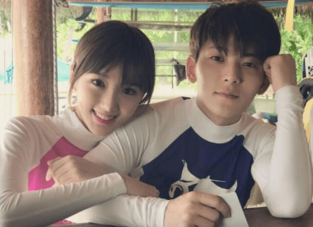 网曝陈翔巴结伺候富婆很猥琐,陈翔逗趣回应:看来我的手法不错呀_毛