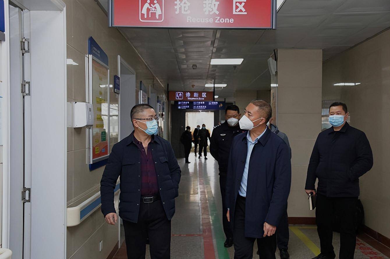 营山县政府副县长,公安局局长雍荣强到市身心医院调研工作_救治_医疗