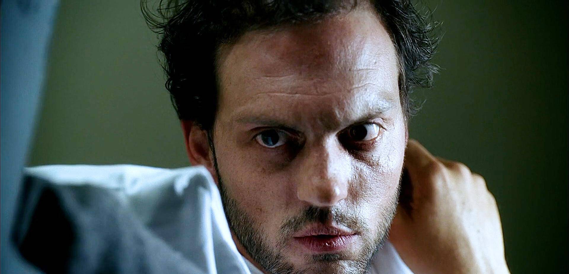 越狱4:狱友看出纹身玄机,迈克尔终于打通监舍,却即将被调走_大威