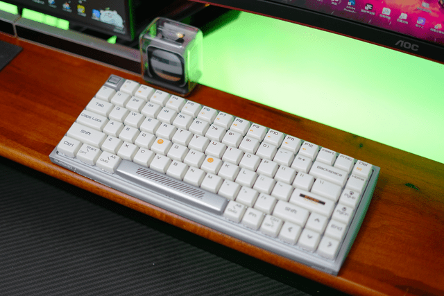 开箱体验杜伽Hi Keys，一把与众不同的潮流键盘，有颜值有手感