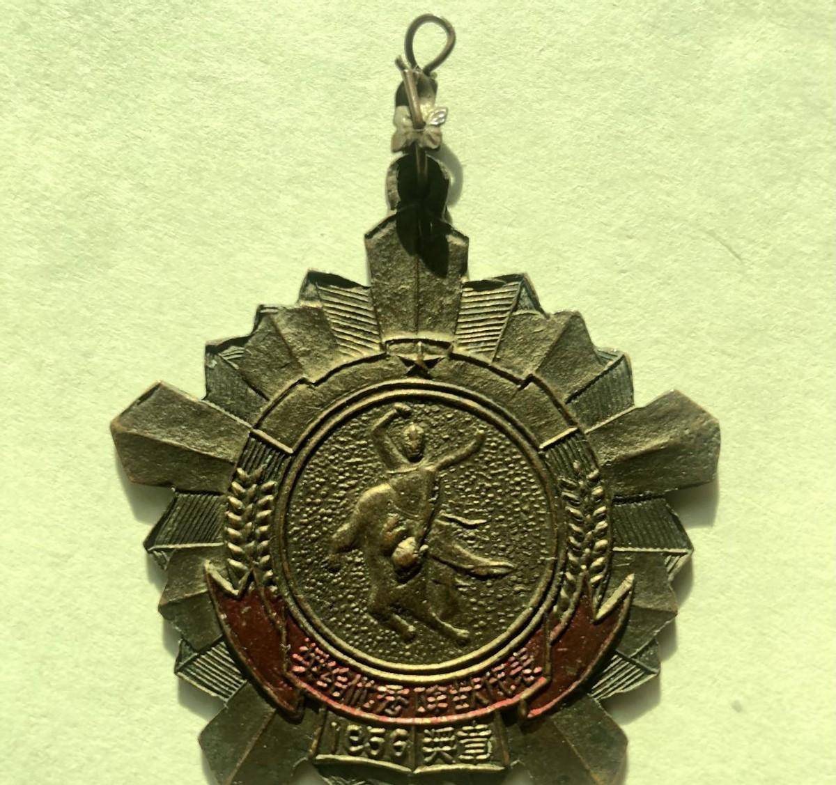 郴州50年代五盖山打虎英雄唐石秀_老虎_姑爷_一带