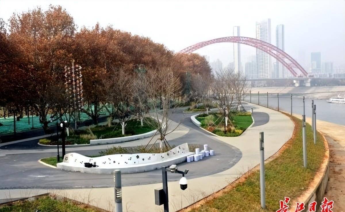 武汉南岸嘴江滩公园图片
