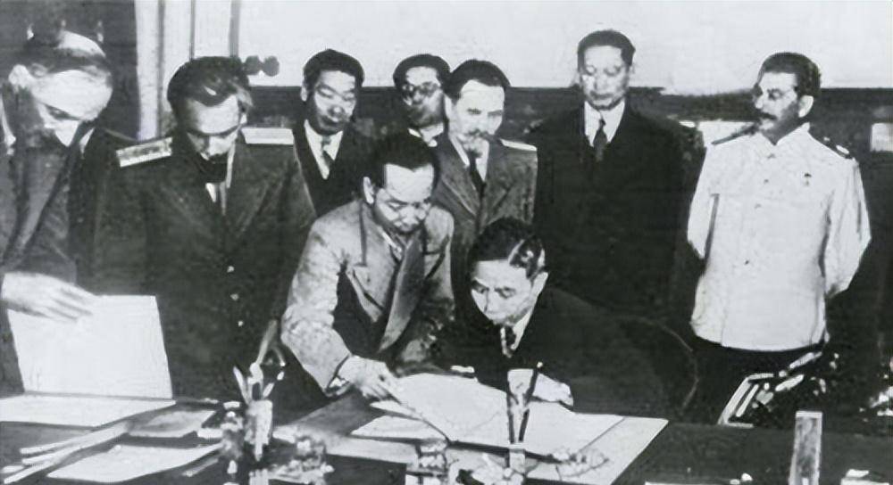 对中国货币的独占权《成渝铁路修建协定《中美航空协定草案》