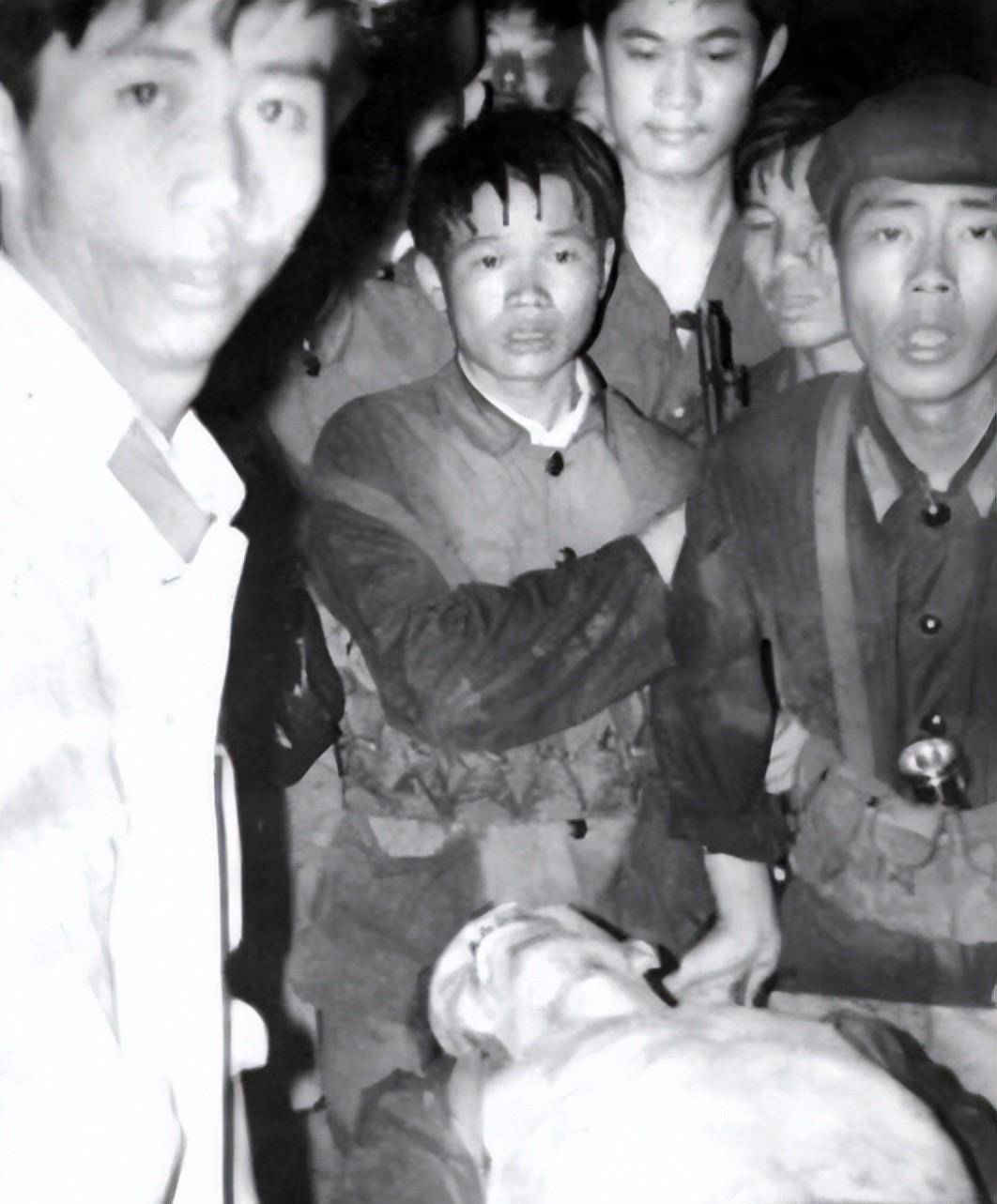 83年悍匪"东北二王",从北逃到南杀18人,3万军警围捕就地正法_王宗坊