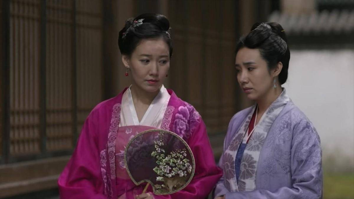 难怪小秦氏嫉妒_明兰_团扇_感情