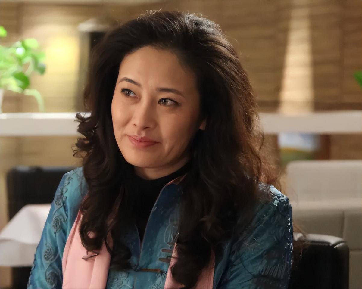 可是,在她3岁那年,申军谊突然向他老婆提出了分手,理由是他和他的个性