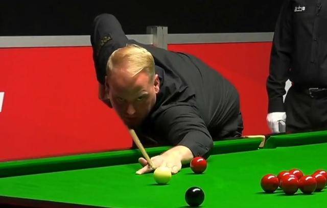 斯诺克世锦赛七冠王0-4溃败,亨德利无缘正赛,不服老不行啊_泰勒_单杆