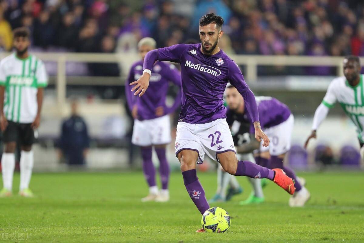 佛罗伦萨2-1小胜萨索洛,左路找到突破口,冈萨雷斯点杀绿巨人_比赛