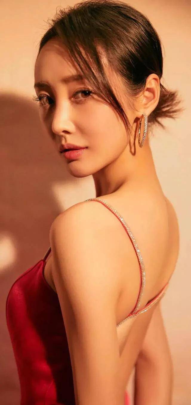 太迷人!_张艺谋_镂空_舞蹈