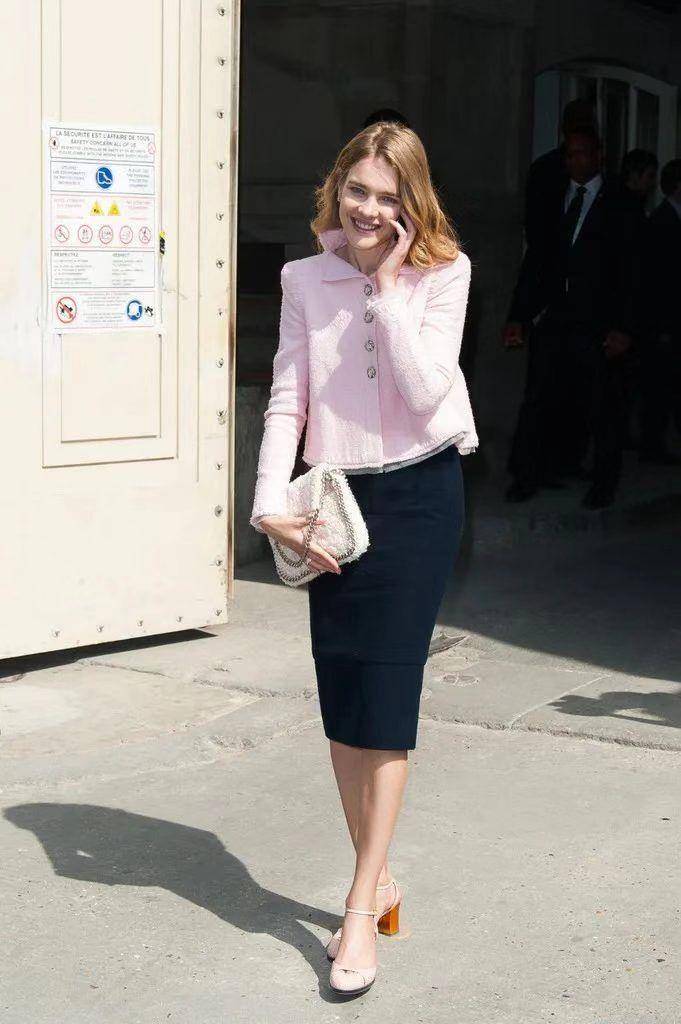 水果娜的野心,从穿衣搭配上就能看出来_女人_连衣裙_西装