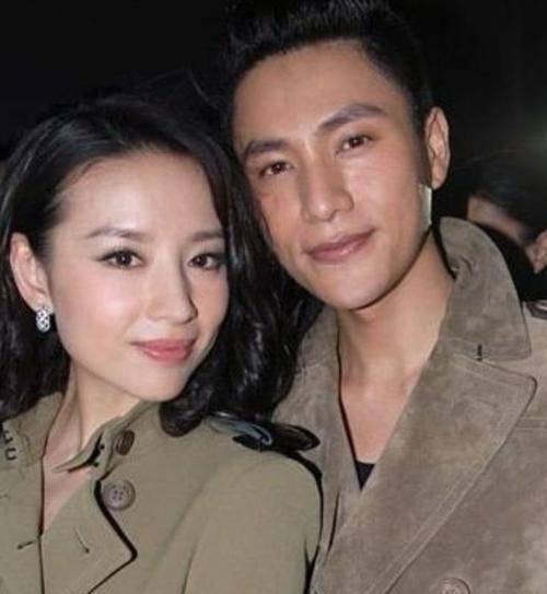 那么根据时间线来看,最有可能的就是陈坤的大学同学,还有人说是大学