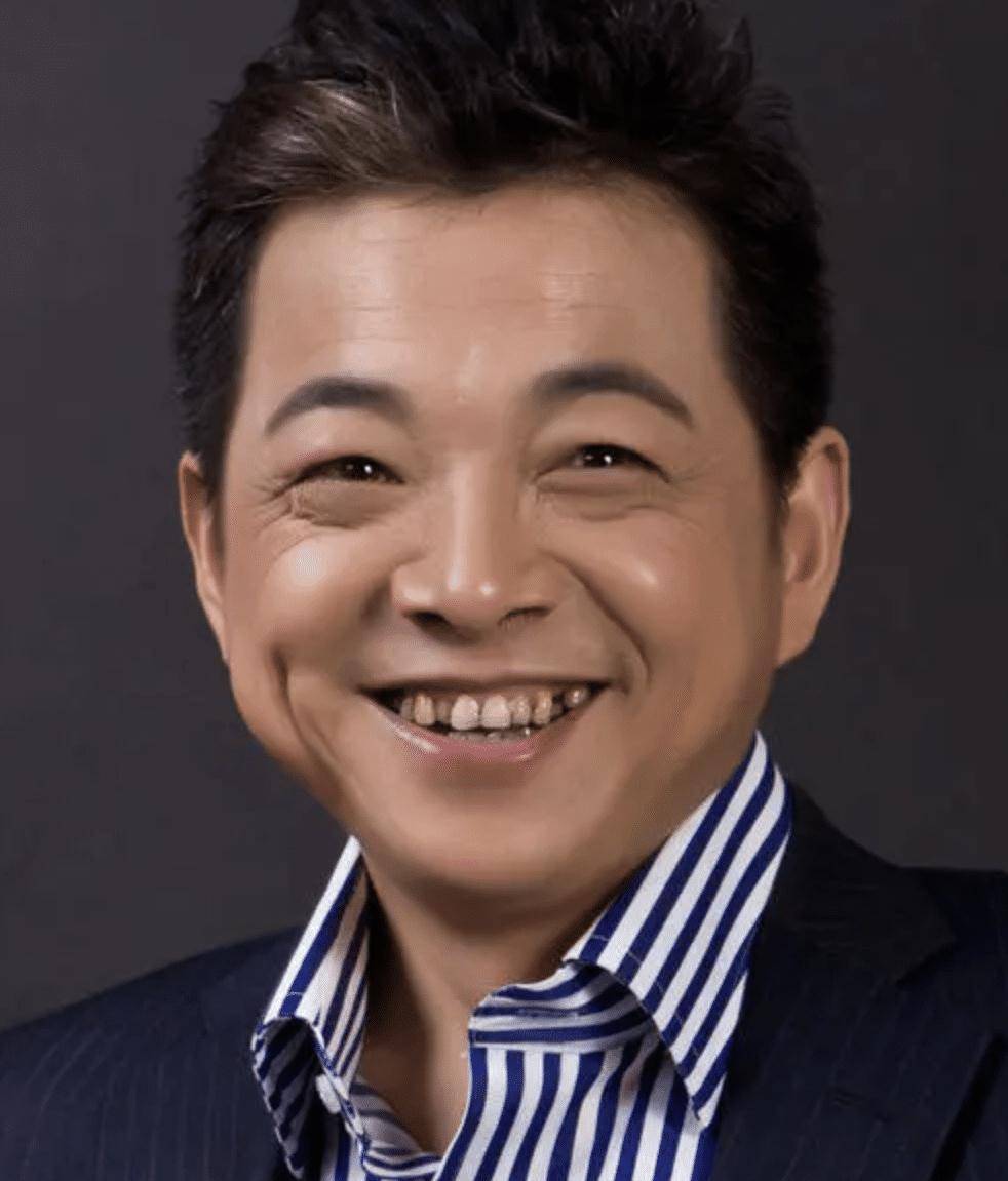 他在《铁齿铜牙纪晓岚》中饰演"刘全"一角.