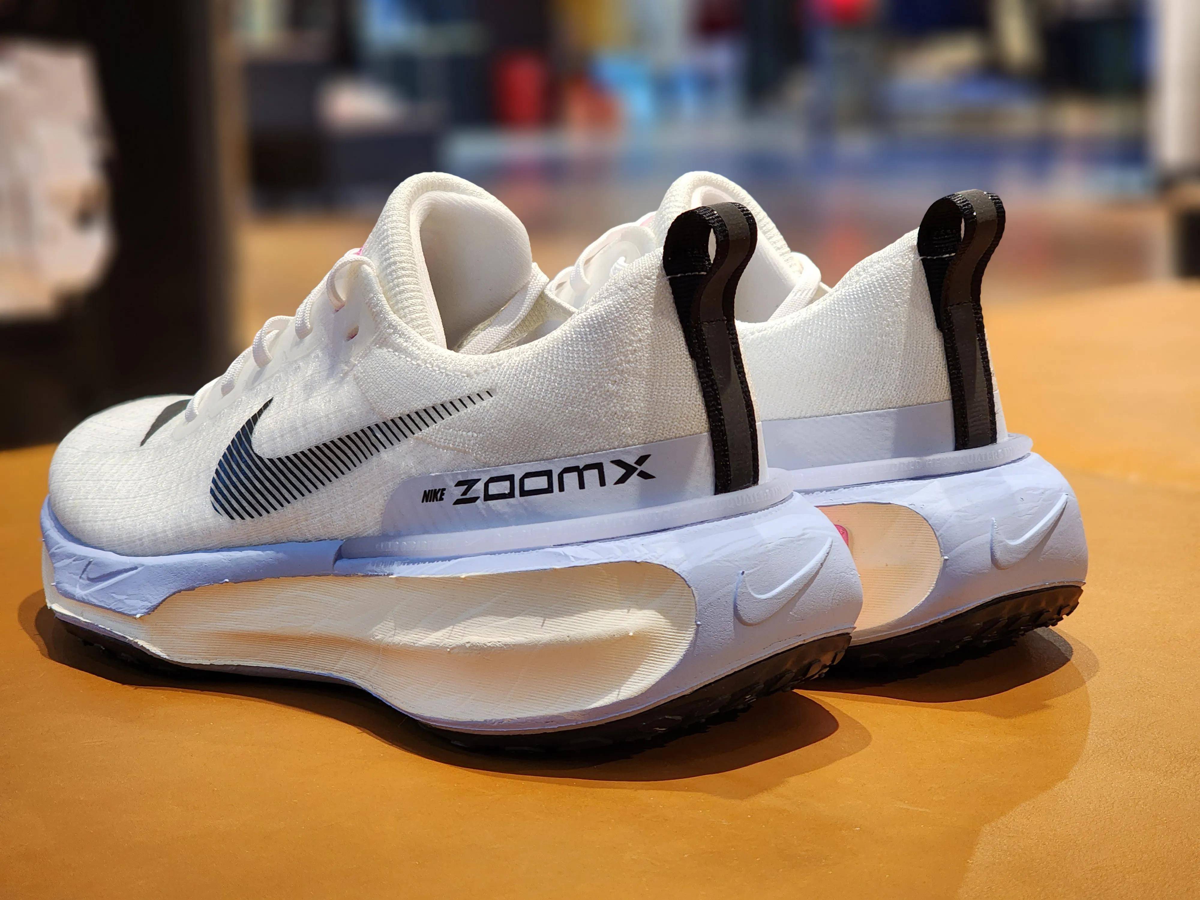 提起耐克,你脑海中浮现的只有它,"又硬又重",所以我最喜欢的是boost