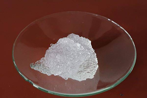 美研发新凝胶片 吸收液体量是卫生棉的三倍_的材料_血液_研究