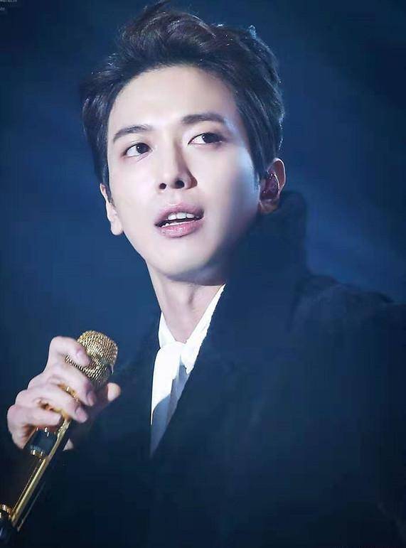 郑容和晒红薯照片,疑似隔空示爱少女时代徐贤,十年之后依然很甜_年之