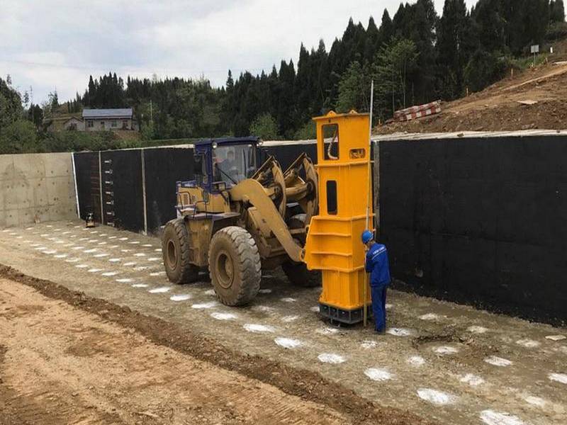 液压夯:地基夯实领域广泛应用的机械设备_施工_进行_工作