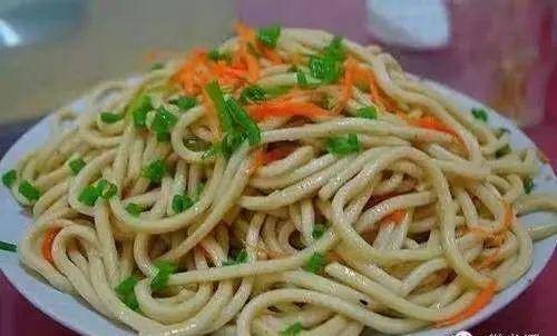 做白粿,蒸年糕,晒板鸭……尤溪年味浓_氛围_年货_大街小巷