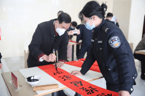 墨香暖‬警心 护航新征程 (图6)