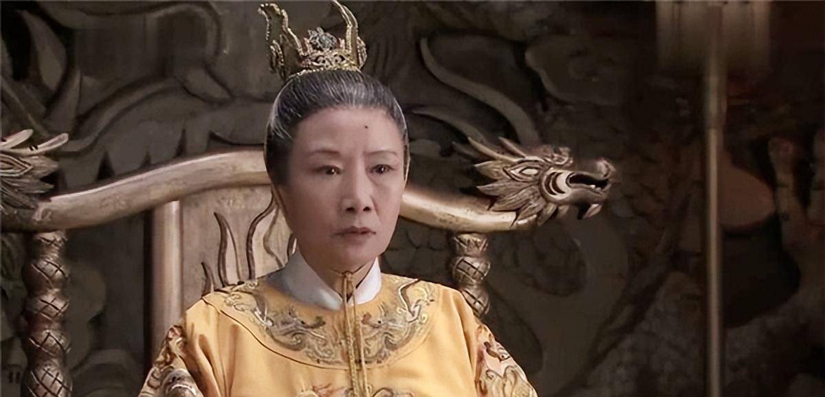 宰相写下"青鹅"二字被斩,百官不解,武则天:把字拆开来看_裴炎_李显