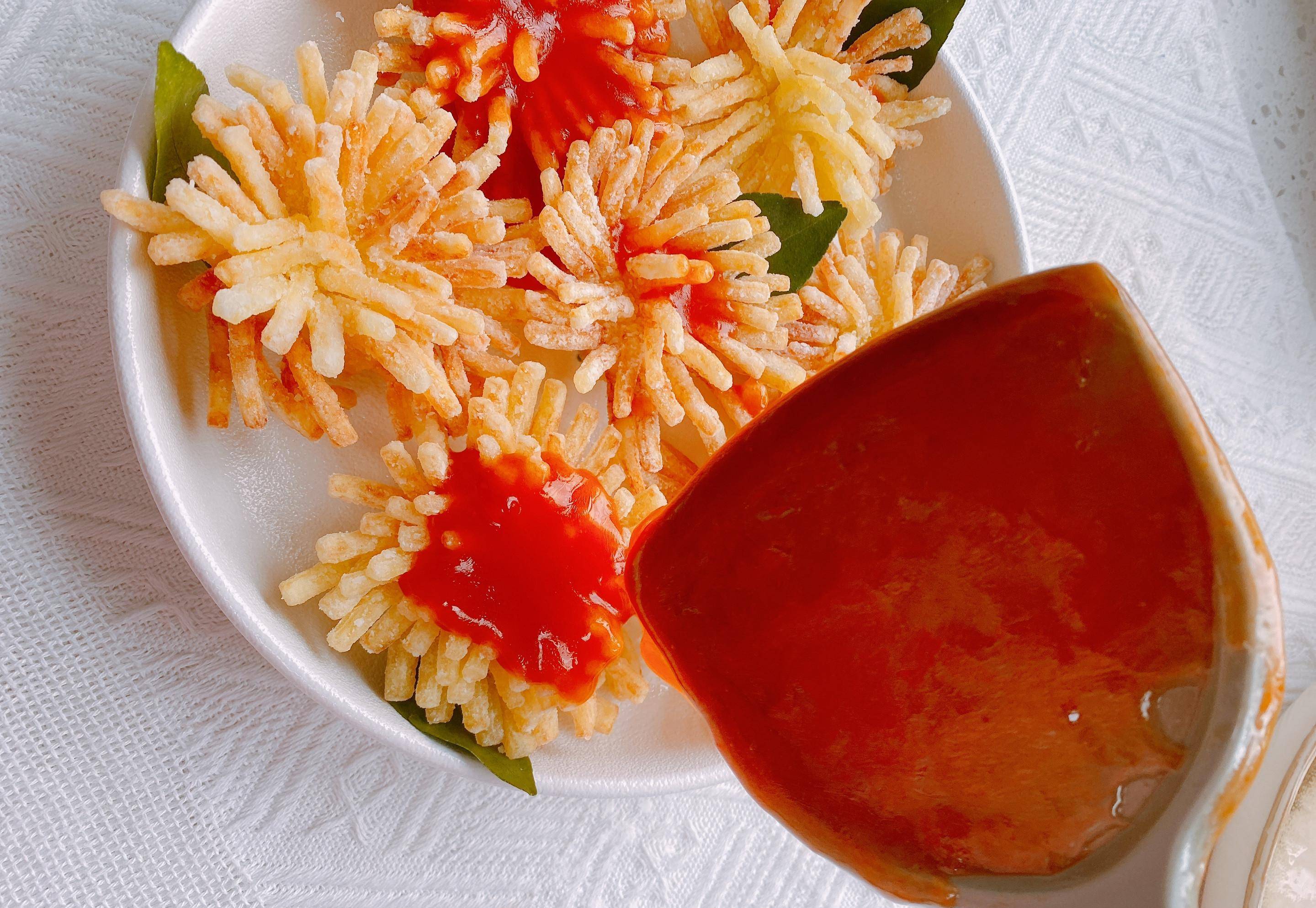 花开富贵的做法总结:1,除了土豆,杏鲍菇也能做这个花开富贵的造型;2