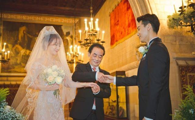 《赘婿》乌启豪:16岁打工,考985名校,娶大9岁古装女神_戴向宇_陈紫函
