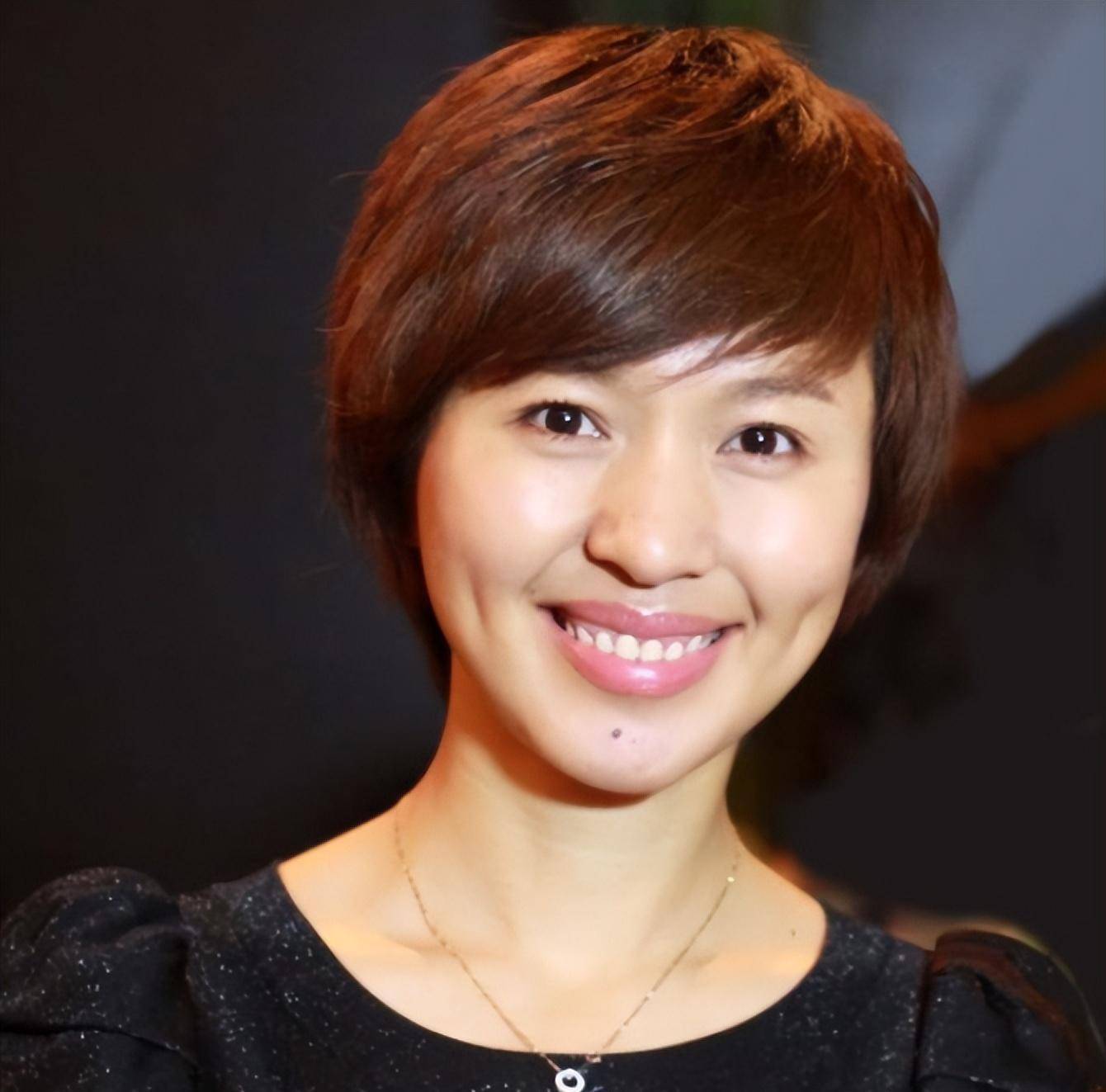 个个爱情干净,最大57岁最小33岁_欧阳夏丹_宝晓峰_北京广播学院