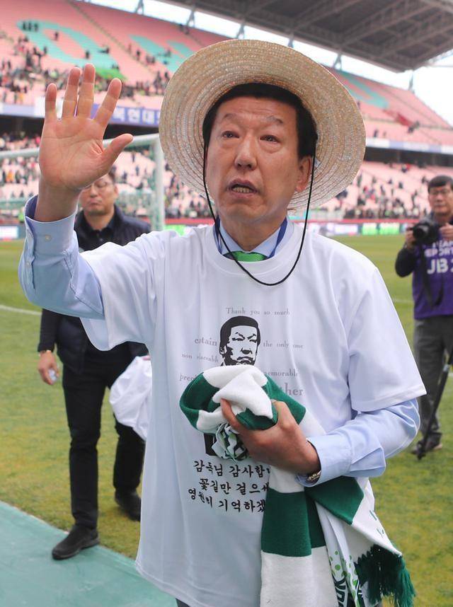 哭的日子在后头_束昱辉_权健_中超