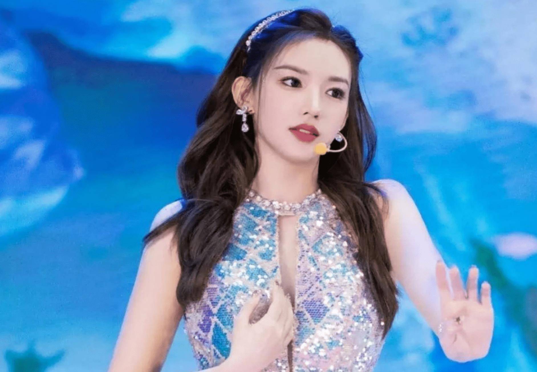 唇唱,走调,控评,十级p图,2023年跨年晚会的那些尴尬瞬间_张艺兴_表演