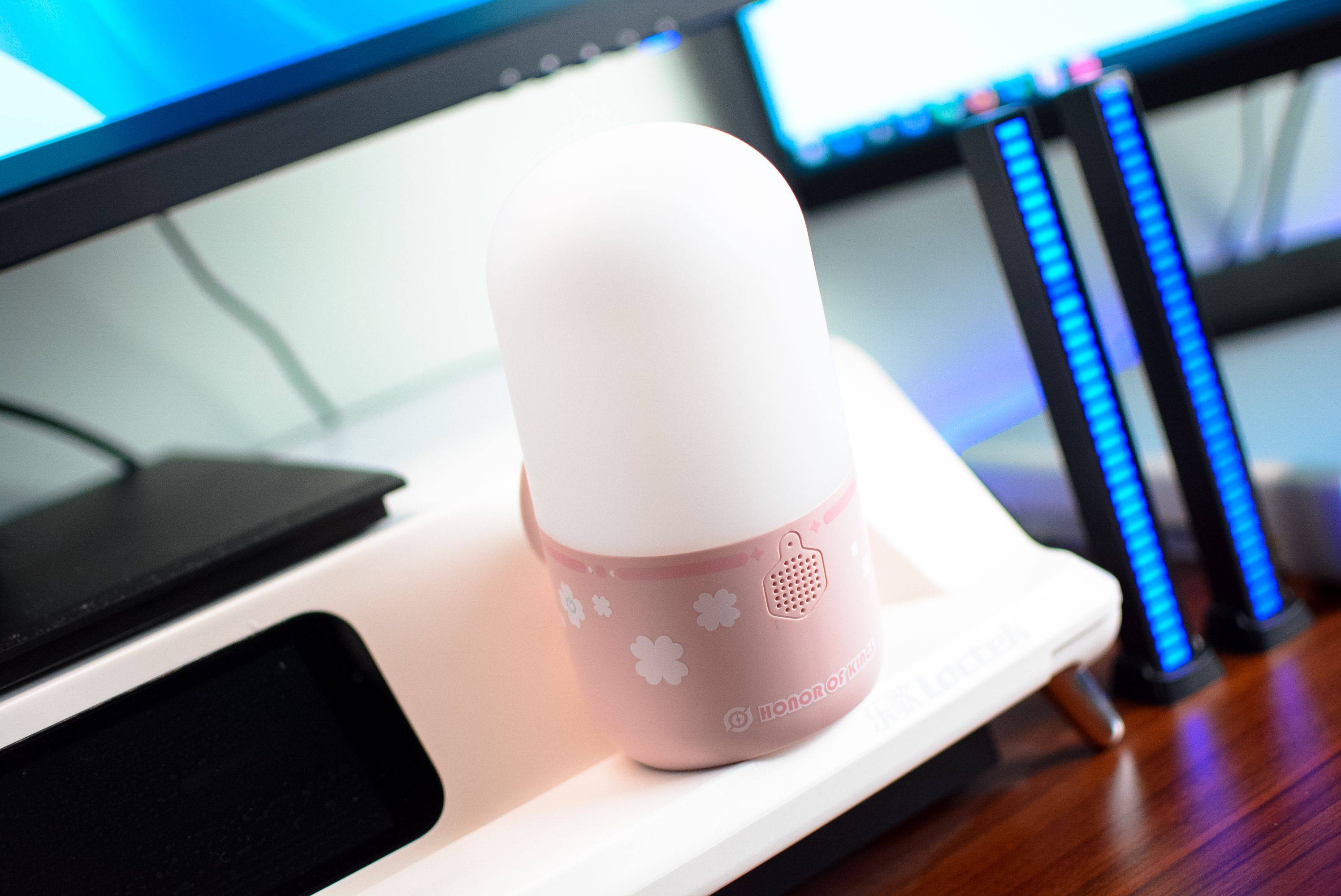 不联网才是真智能?黄油猫声控夜灯评测:时之祈愿瑶还有无线充电