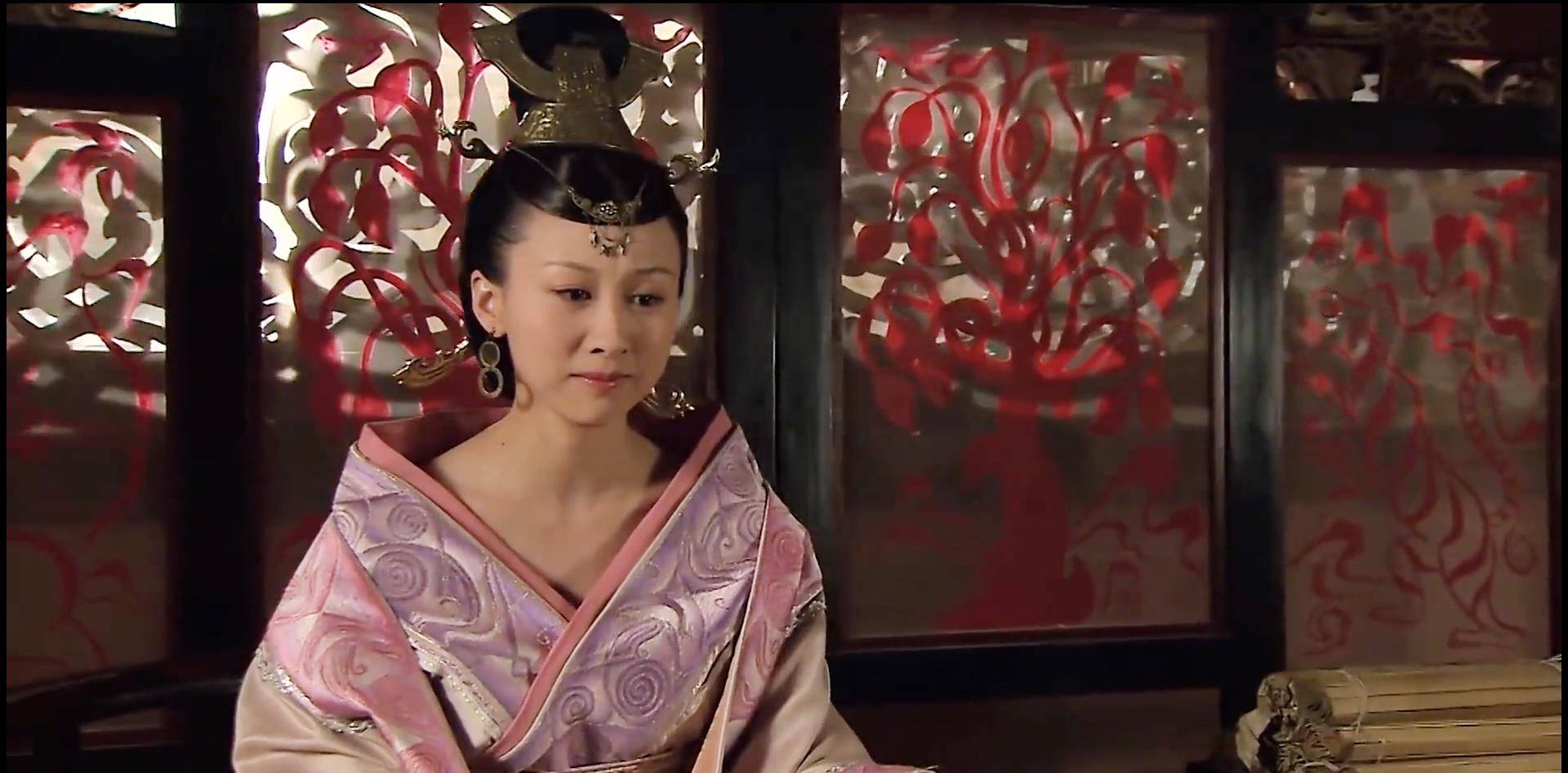 拉亲妹妹争宠,不愧是红颜祸水第一人_汉成帝_赵氏姐妹_许皇后