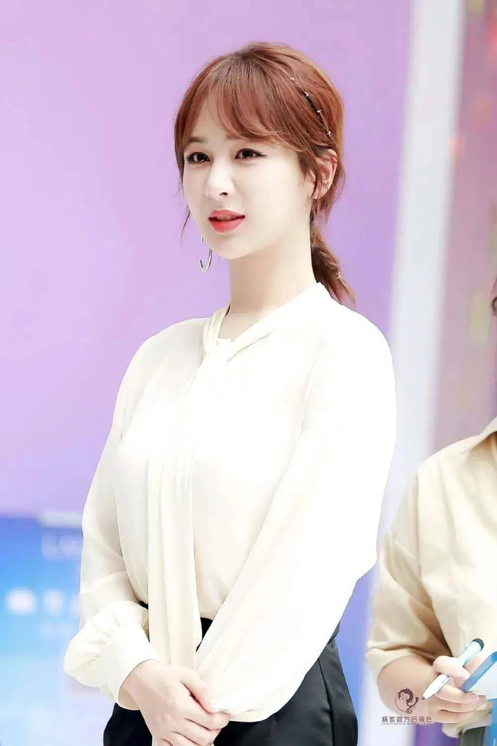 杨紫,从家有儿女到当红女星,背后经历了什么?_观众_认可_眼泪