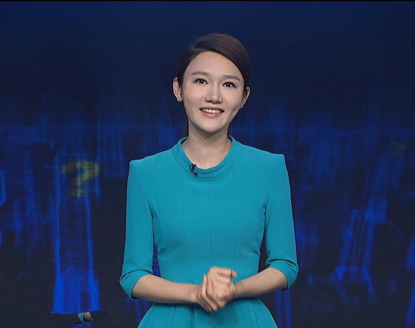 龙阳:从湖南小城到央视主持人,一直很努力,34岁依然单身