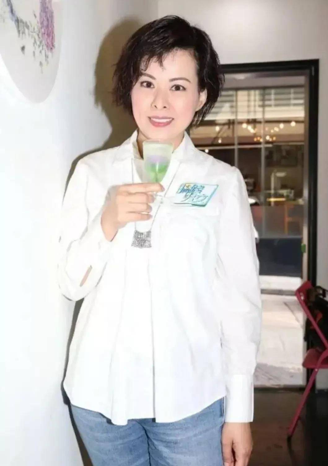 导演陈嘉上在脸书宣布结了婚,前年入纸去年添女_夏沫侨_电影_陈慧仪