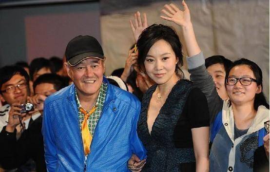 赵本山与闫妮关系不一般被曝?