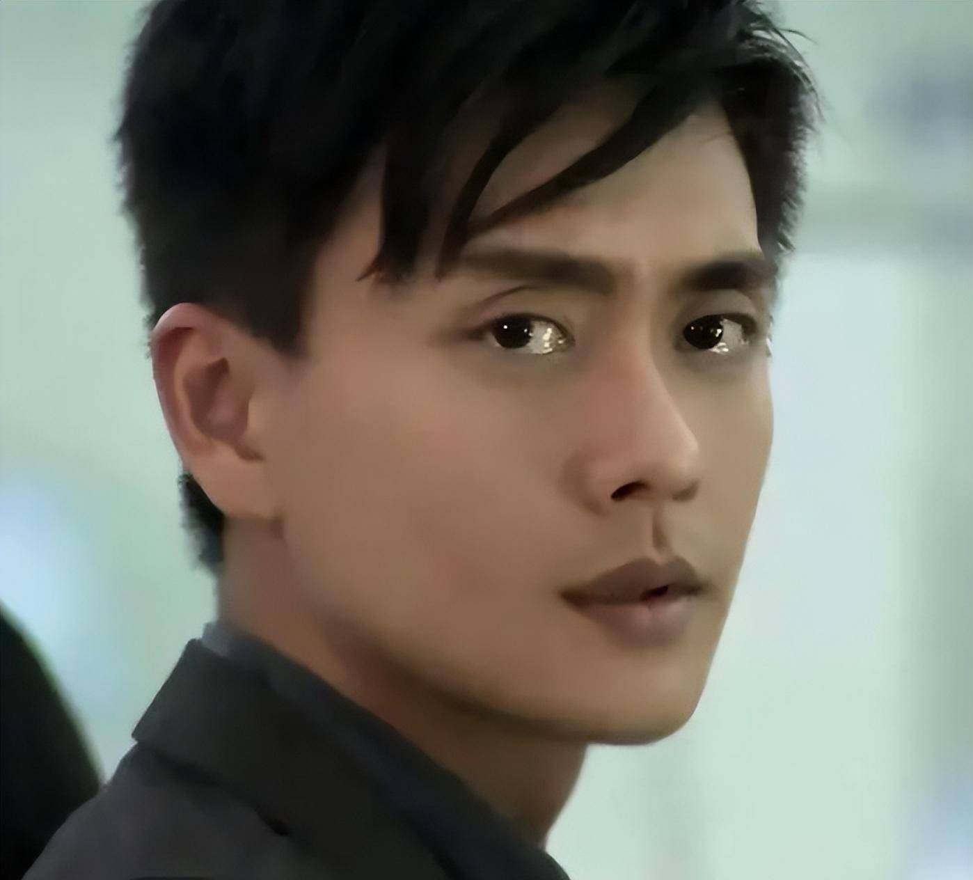 黄宗泽:在一起8年都不愿娶胡杏儿,失去了才后悔,如今41岁仍未婚_小