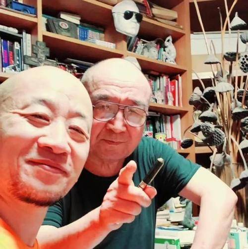 刘罗锅扮演者李保田的儿子李彧,身高不足160公分,其貌不扬,名气,演技